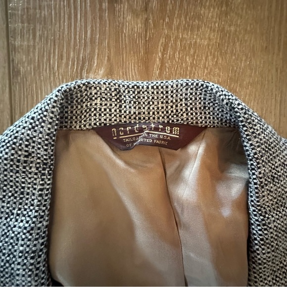 Vintage 100% Silk (Raw) Black & White Woven Sport Coat - 42R - Picture 6 of 8